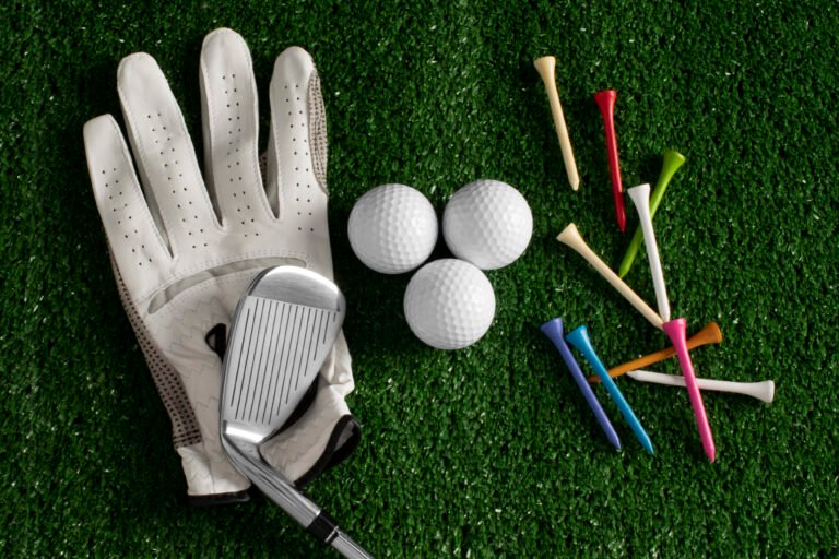Le tee de golf : l&rsquo;accessoire indispensable pour un bon départ