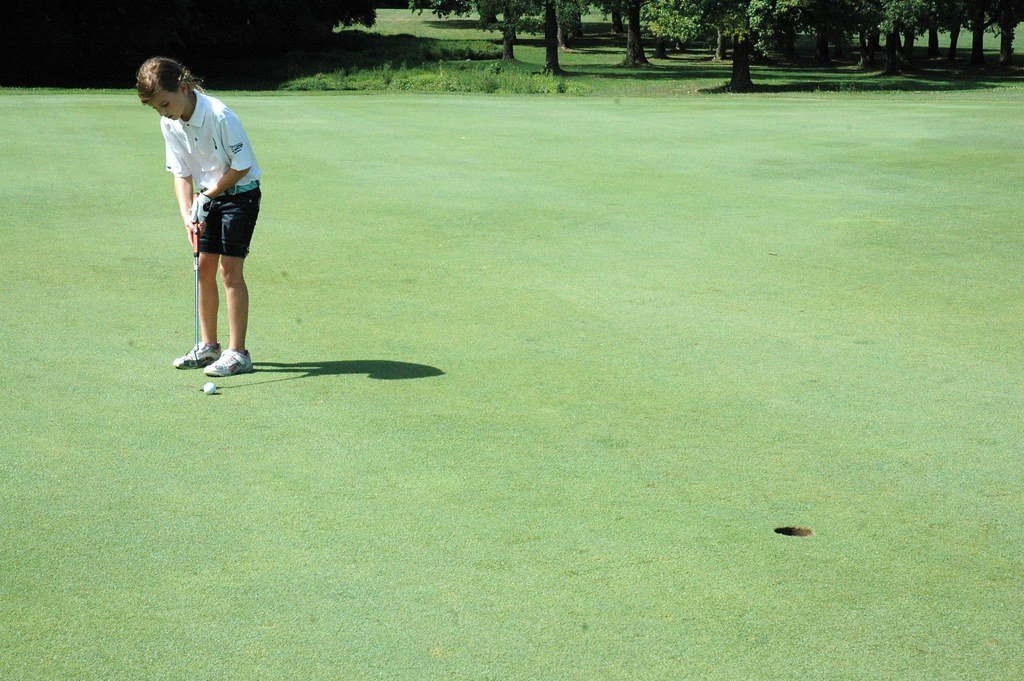 À quel moment un enfant peut-il passer de l&rsquo;école de golf au parcours complet ?