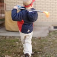 Sécurité au golf pour les enfants : les règles essentielles avant le premier practice