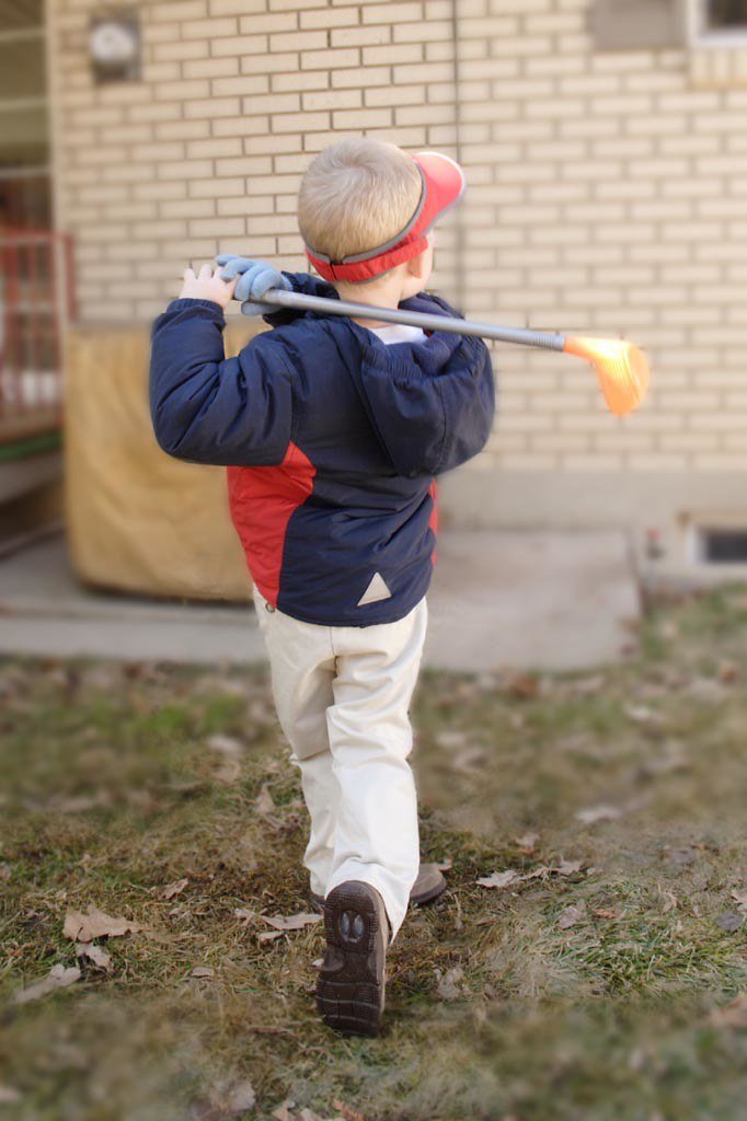 Sécurité au golf pour les enfants : les règles essentielles avant le premier practice