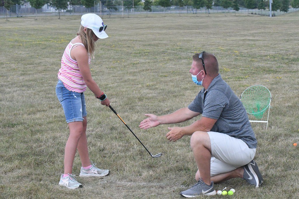 Stages de golf pendant les vacances scolaires : comment ça se passe pour un enfant ?